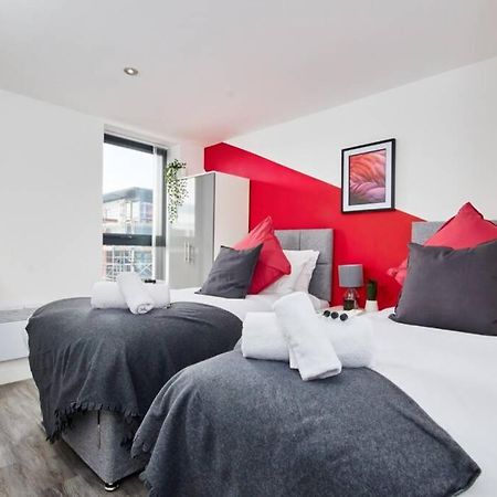 Stylish 2 Bed Apartment With Free Parking, Close To City Centre By Hass Haus Manchester Extérieur photo